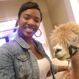 Meet your Posher, Camille